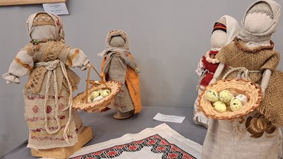 "Показали найкращі зразки". У Дніпрі відкрили традиційну виставку витворів народного мистецтва "Нас єднає Великдень" "Показали найкращі зразки". У Дніпрі відкрили традиційну виставку витворів народного мистецтва "Нас єднає Великдень"