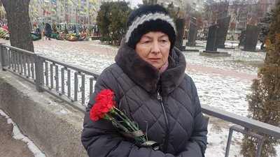 Пішов на фронт добровольцем: у Житомирі попрощалися з військовослужбовцем Олександром Мазурчуком Пішов на фронт добровольцем: у Житомирі попрощалися з військовослужбовцем Олександром Мазурчуком