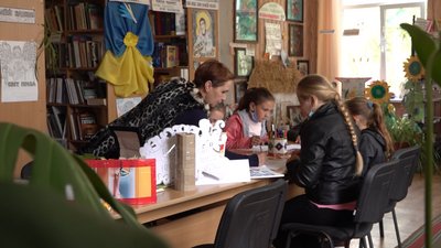На Черкащині у бібліотеці можна навчитися малювати