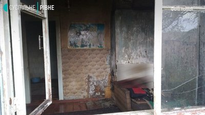 На Рівненщині у чоловіка, який загинув в пожежі, була порубана голова На Рівненщині у чоловіка, який загинув в пожежі, була порубана голова