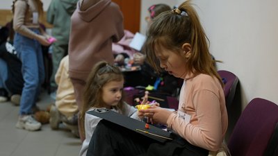 У Сумах волонтери організували весняний курс "Безпечні канікули" для сумських школярів У Сумах волонтери організували весняний курс "Безпечні канікули" для сумських школярів