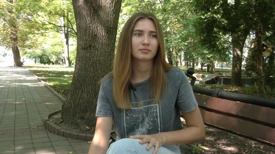 "Застрибнули у перший потяг на пероні". Історія переселенки з Харкова Катерини Чернової, яка переїхала у Франківськ