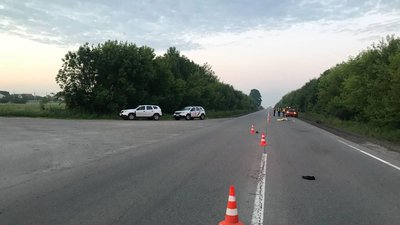 Біля Рівного на смерть збили велосипедиста. Поліція встановлює його особу Біля Рівного на смерть збили велосипедиста. Поліція встановлює його особу