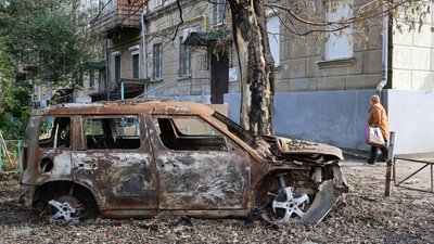 Херсон, обстріли, авто