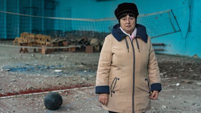 "Я їм сказала: "Стріляйте! Я не боюся вас". Як жителі селища Борозенське на Херсонщині пережили 8 місяців окупації "Я їм сказала: "Стріляйте! Я не боюся вас". Як жителі селища Борозенське на Херсонщині пережили 8 місяців окупації