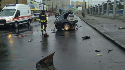 ДТП в Одесі: автівку розірвало навпіл, двоє людей загинули