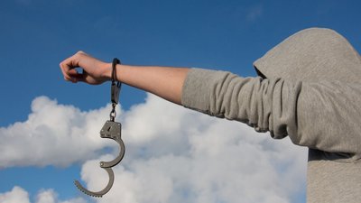 У Миколаєві в рамках правового проєкту виправдали неповнолітніх правопорушників