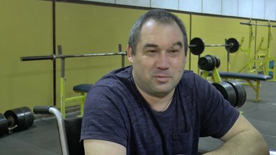 "Це як життя": у Полтаві армреслери з інвалідністю та молодь готуються до всеукраїнських змагань "Це як життя": у Полтаві армреслери з інвалідністю та молодь готуються до всеукраїнських змагань