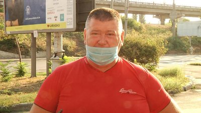 На кінцевих зупинках громадського транспорту в Одесі працюють "посадочні команди" На кінцевих зупинках громадського транспорту в Одесі працюють "посадочні команди"