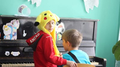 Казати правду, не ховати емоції. Як дніпрянки розповідають своїм дітям про війну Казати правду, не ховати емоції. Як дніпрянки розповідають своїм дітям про війну