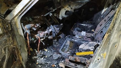"Такого бруду не було ніколи": у Лозовій на Харківщині вигорів автомобіль ще одного політика "Такого бруду не було ніколи": у Лозовій на Харківщині вигорів автомобіль ще одного політика