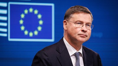 Валдіс Домбровскіс