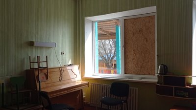 "Що їм зробили наші діти, що вони так помстилися?": працівники дитсадка у Малій Рогані просять відремонтувати будівлю "Що їм зробили наші діти, що вони так помстилися?": працівники дитсадка у Малій Рогані просять відремонтувати будівлю