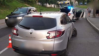 У Рівному копи силою зупиняли водія з ознаками сп’яніння, щоб не їхав далі У Рівному копи силою зупиняли водія з ознаками сп’яніння, щоб не їхав далі