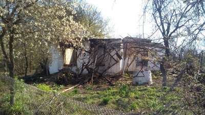 Матері, яку суд визнав винною у смерті трьох дітей на пожежі, дали рік умовно