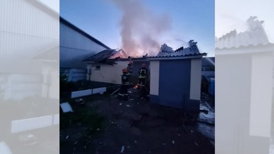 У Черкасах на базі ОПС зайнялась покрівля. Причини з'ясовують