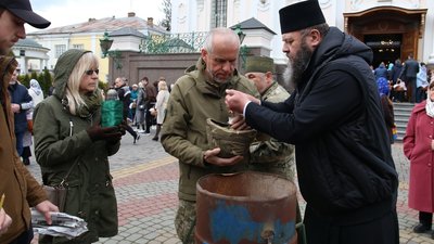 До Луцька зі сходу України привезли вогонь єдності та перемоги
