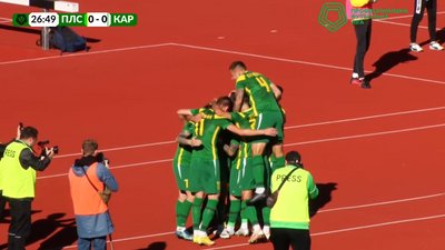 Футболісти житомирського "Полісся" переграли львівські "Карпати" з рахунком 2:0 Футболісти житомирського "Полісся" переграли львівські "Карпати" з рахунком 2:0