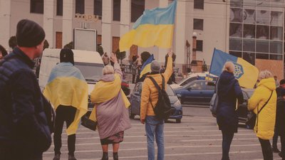 У Франківську відкрили фотовиставку бійця ЗСУ Антона Балана про перші дні деокупації Херсона У Франківську відкрили фотовиставку бійця ЗСУ Антона Балана про перші дні деокупації Херсона