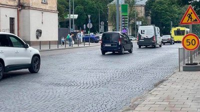 Ремонт Личаківської