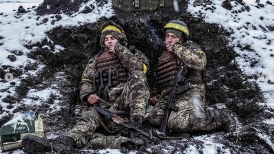 ЗСУ, біженка та поранена цивільна: три фото про Україну обрали на британський фотоконкурс