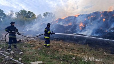 
Обстріл фермерського господарства в Чернігівському районі: горіла солома