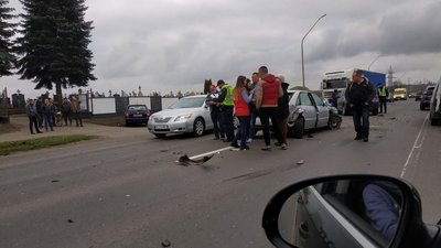 У ДТП за участі трьох авто під Луцьком травмувалася 18-річна дівчина