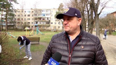 Житомиряни вчетверте вийшли на міську толоку Житомиряни вчетверте вийшли на міську толоку