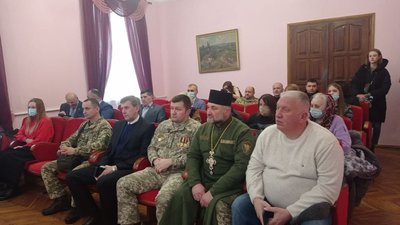 "Ніхто, крім нас": презентація книжки військового капелана "Ніхто, крім нас": презентація книжки військового капелана