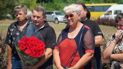 "Дуже працьовитий, дуже цілеспрямований".У Дніпрі попрощалися з загиблим бійцем, майстром спорту Денисом Борейком "Дуже працьовитий, дуже цілеспрямований".У Дніпрі попрощалися з загиблим бійцем, майстром спорту Денисом Борейком