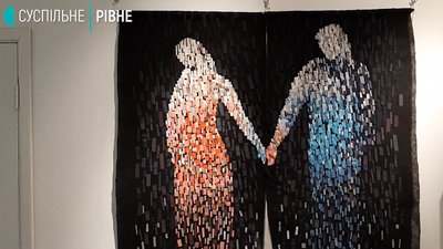 "Текстильні діалоги": на Рівненщині експонують унікальні гобелени "Текстильні діалоги": на Рівненщині експонують унікальні гобелени