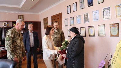 Державну нагороду Андрія Ляшука з Хмельниччини отримала його мама Державну нагороду Андрія Ляшука з Хмельниччини отримала його мама
