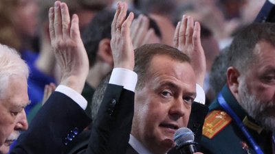 Дмитро Медведєв