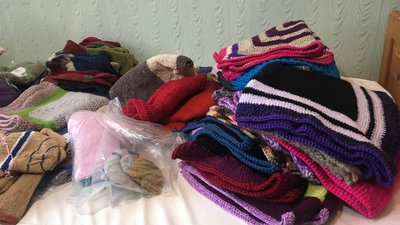 У Сумах волонтери зробили подарунки передчасно народженим дітям У Сумах волонтери зробили подарунки передчасно народженим дітям