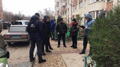 На Одещині поліцейського підозрюють у викраденні 20 тисяч доларів