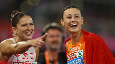 Надін Віссер і Пія Скшишовська