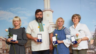 В Івано-Франківську волонтери отримали відзнаки "Доблесть Прикарпаття"
