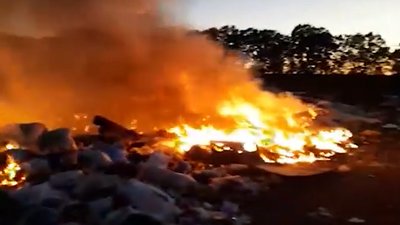 У Червоній Слободі горить сміттєзвалище