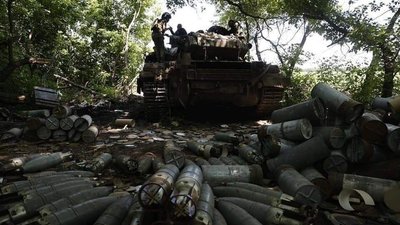Російська армія атакує із Попаснянського напрямку в бік Бахмуту попри значні втрати серед війська — Гайдай