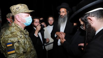 Півсотні хасидів не пропустили цієї ночі волинські прикордонники Півсотні хасидів не пропустили цієї ночі волинські прикордонники