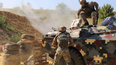 Вінницькі спецпризначенці вибороли перемогу в змаганнях зі стрільби Вінницькі спецпризначенці вибороли перемогу в змаганнях зі стрільби