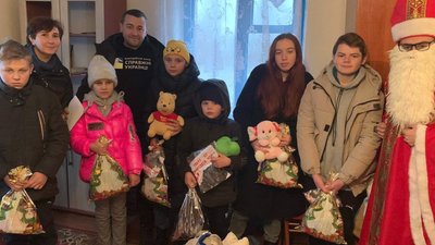 "Бути волонтером – це ділитися добром": Адам Завадський з Польщі привіз до Житомира гуманітарну допомогу "Бути волонтером – це ділитися добром": Адам Завадський з Польщі привіз до Житомира гуманітарну допомогу