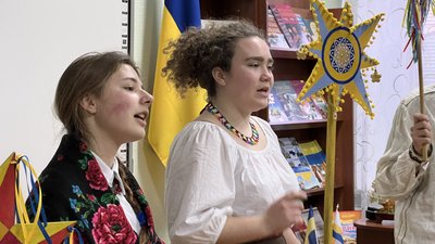 У Миколаєві лунали автентичні колядки у виконані львівських студентів У Миколаєві лунали автентичні колядки у виконані львівських студентів
