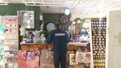 Вже штрафують: у Черкасах правоохоронці перевіряють дотримання карантину "вихідного дня"