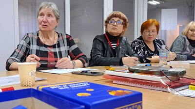 Навчають української мови, допомагають армії та переселенцям. Бібліотека в Дніпрі працює як волонтерський осередок Навчають української мови, допомагають армії та переселенцям. Бібліотека в Дніпрі працює як волонтерський осередок