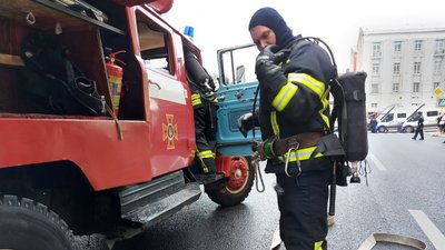 Евакуація та перша допомога: у Харкові провели тренування на випадок пожежі у новому ТРЦ Евакуація та перша допомога: у Харкові провели тренування на випадок пожежі у новому ТРЦ