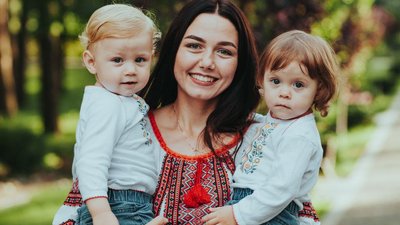 Дружина загиблого прикордонника, яка евакуювалась з Луганщини на Рівненщину, розповіла історію родини Дружина загиблого прикордонника, яка евакуювалась з Луганщини на Рівненщину, розповіла історію родини