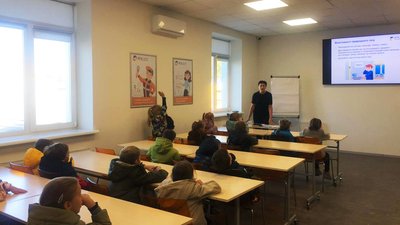 Тепловики розповіли першокласникам правила поведінки під час витоку газу Тепловики розповіли першокласникам правила поведінки під час витоку газу