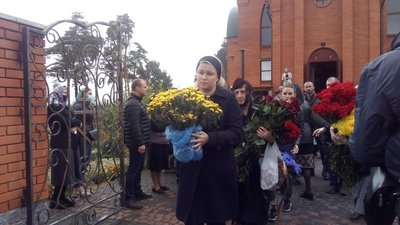 На Житомирщині прощаються із загиблими в авіакатастрофі на Харківщині курсантами (ОНОВЛЮЄТЬСЯ) На Житомирщині прощаються із загиблими в авіакатастрофі на Харківщині курсантами (ОНОВЛЮЄТЬСЯ)