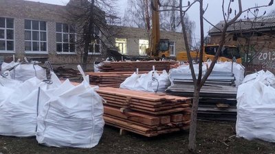 Понад 450 учнів зможуть навчатися очно: у Броварському районі Київщини відновлюють школу Понад 450 учнів зможуть навчатися очно: у Броварському районі Київщини відновлюють школу